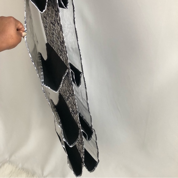 The Laura Ashley Collection 10-Pocket Hanging Handbag Organizer in Delancy - Picture 3 of 5